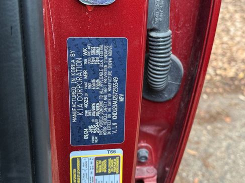 Used 2025 Kia Soul LX w/ LX Technology Package image 25