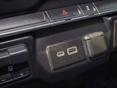 Used 2020 Chevrolet Silverado 2500 LT AWD/4WD image 20