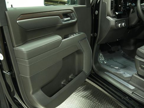 New 2026 GMC Sierra 1500 SLT AWD/4WD image 22