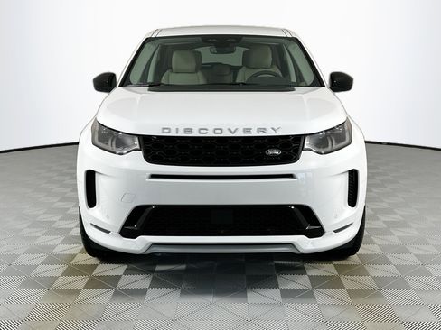 Used 2025 Land Rover Discovery Sport S image 2