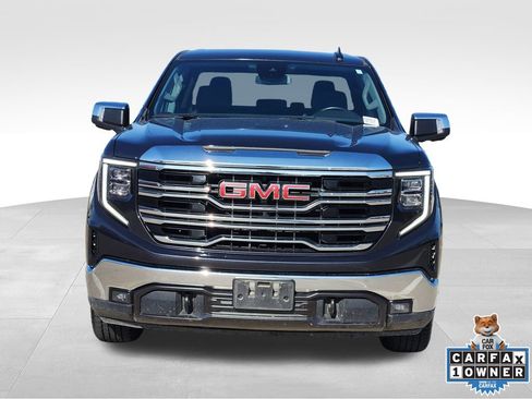 Used 2025 GMC Sierra 1500 SLT image 2