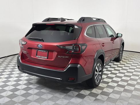 Used 2023 Subaru Outback Premium AWD/4WD image 5