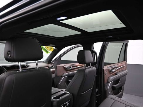 Used 2021 GMC Yukon Denali w/ Denali Premium Package RWD image 27