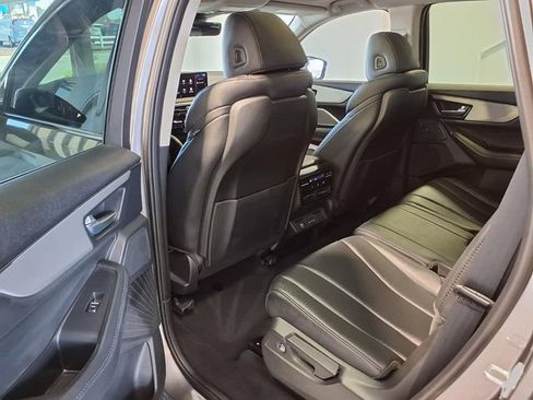 Used 2025 Acura MDX SH-AWD image 17