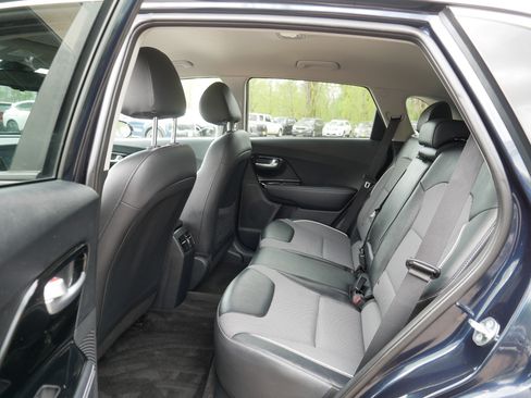 Certified 2021 Kia Niro EX w/ Cold Weather Package FWD image 36