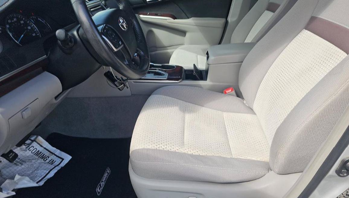 Used 2013 Toyota Camry XLE FWD image 7