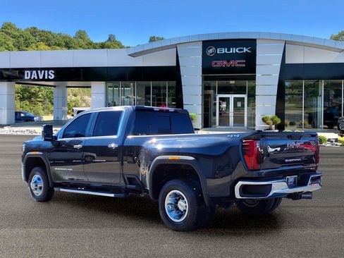 Used 2024 GMC Sierra 3500 SLT w/ SLT Premium Package AWD/4WD image 3