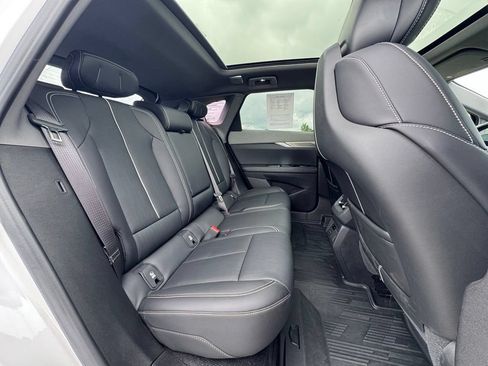 Certified 2025 Cadillac Optiq Luxury 2 w/ LPO, Floor Liner Package AWD/4WD image 35