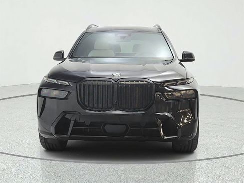 Used 2024 BMW X7 xDrive40i w/ M Sport Package AWD/4WD image 2