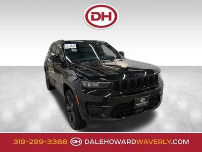 Used 2023 Jeep Grand Cherokee Altitude