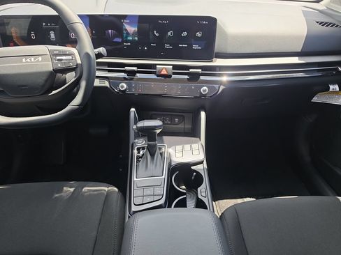 New 2026 Kia Sportage LX FWD image 14