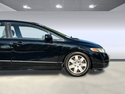 Used 2011 Honda Civic LX image 30