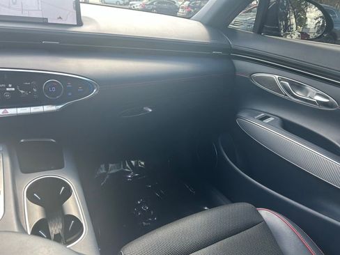 Used 2023 Genesis GV70 2.5T Sport Prestige w/ Sport Prestige Package image 11