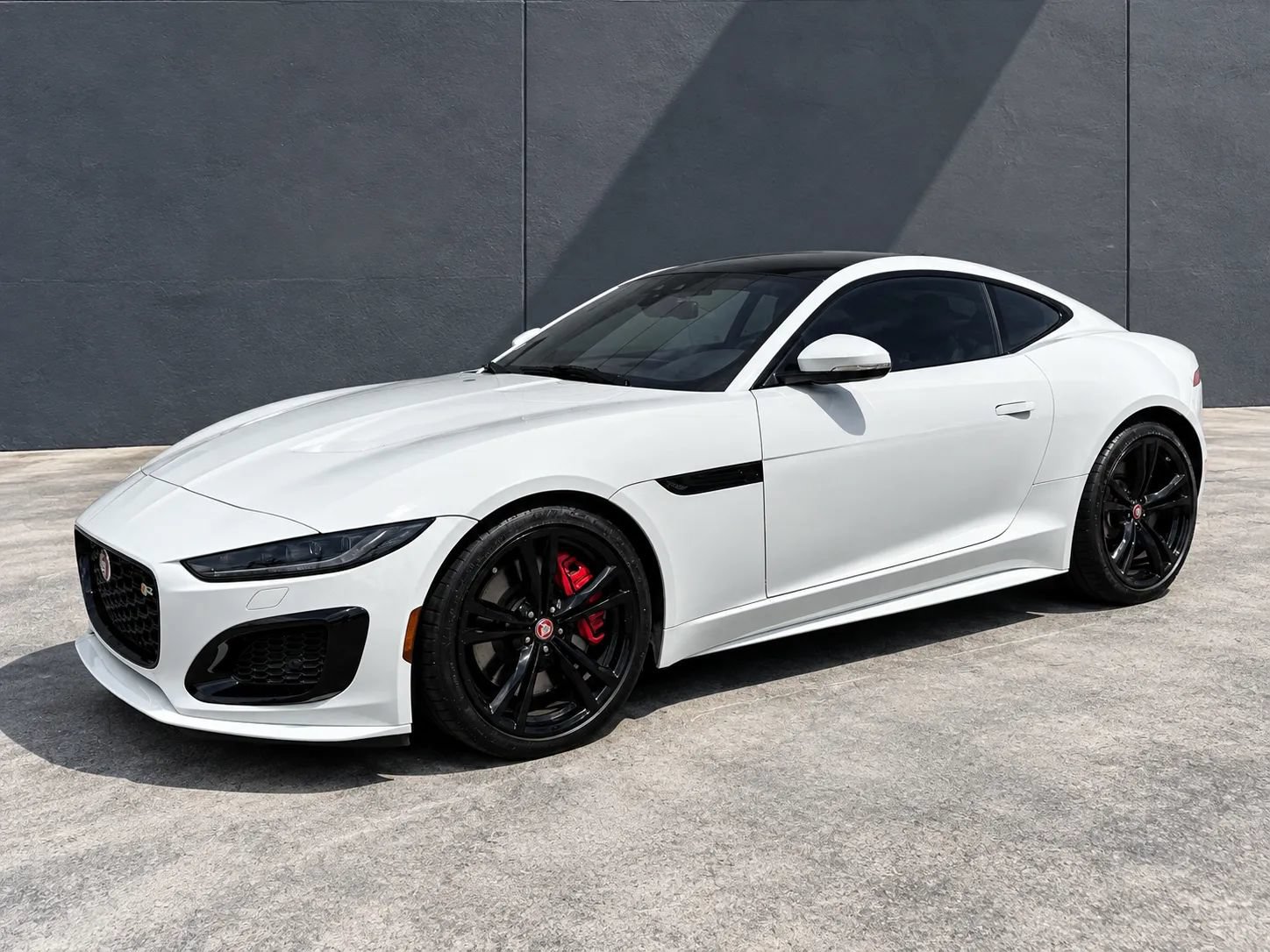 Used 2021 Jaguar F-TYPE R AWD/4WD image 7