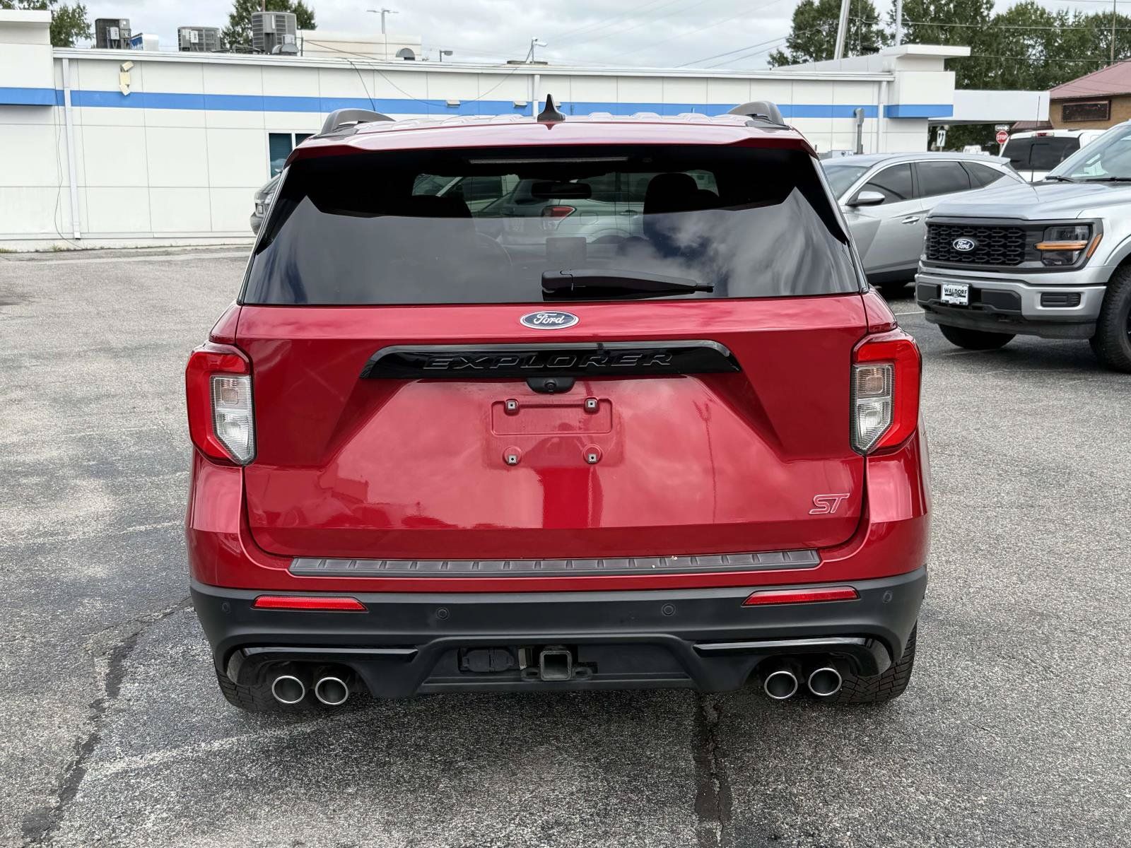 Used 2022 Ford Explorer ST w/ Equipment Group 401A AWD/4WD image 3