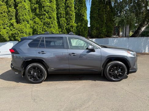 Certified 2024 Toyota RAV4 SE w/ Weather Package AWD/4WD image 11