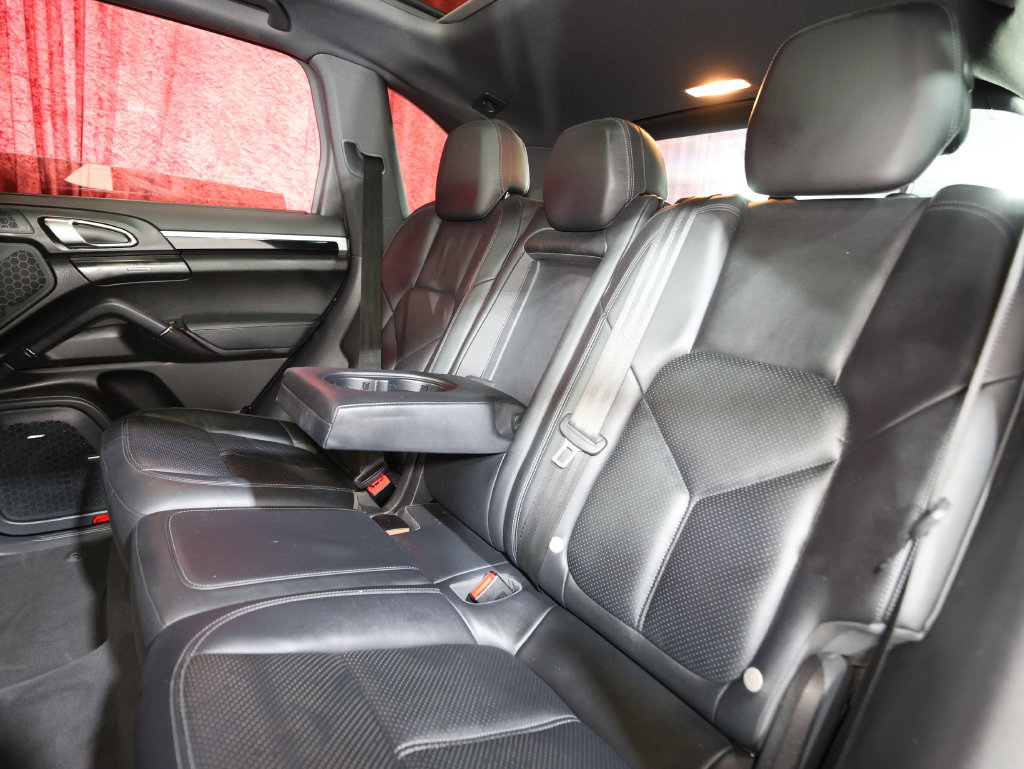 Used 2014 Porsche Cayenne AWD/4WD image 14