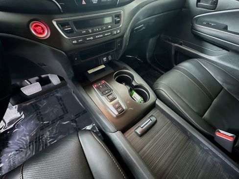 Used 2022 Honda Pilot TrailSport image 22