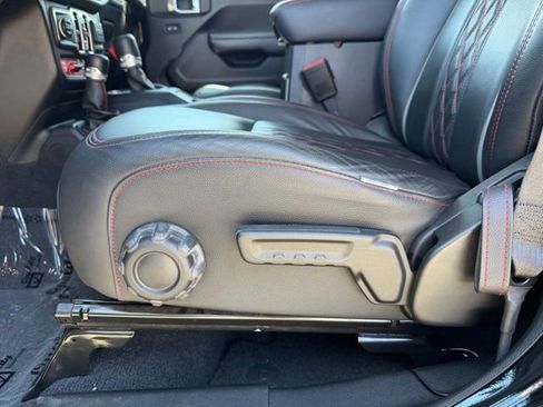 Used 2021 Jeep Wrangler Unlimited Rubicon AWD/4WD image 9