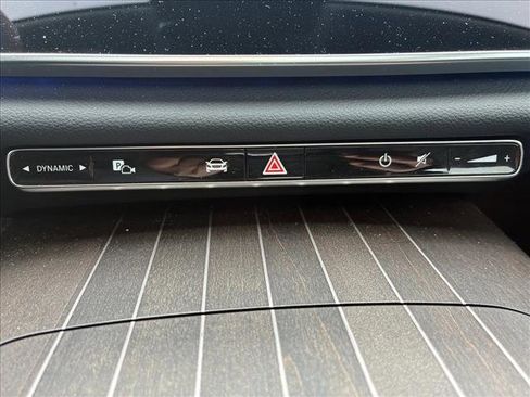 Used 2024 Mercedes-Benz E 350 4MATIC Sedan image 17