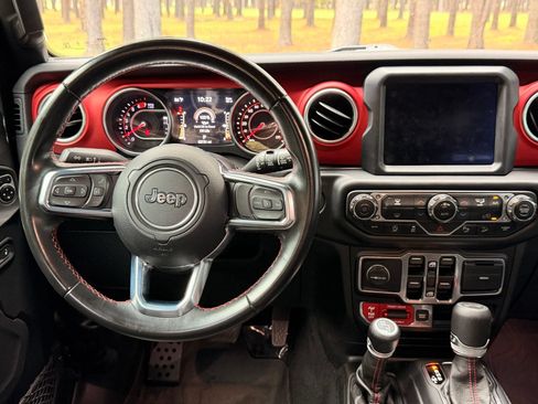 Used 2020 Jeep Wrangler Unlimited Rubicon AWD/4WD image 3