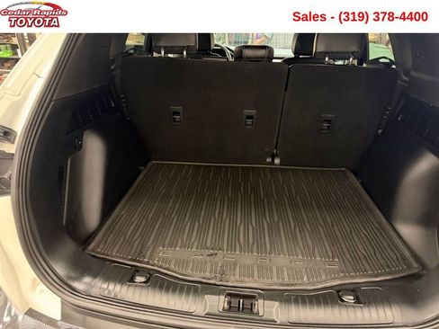 Used 2022 Ford Escape Titanium image 13