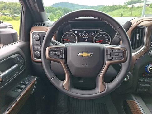 Used 2023 Chevrolet Silverado 3500 High Country AWD/4WD image 20