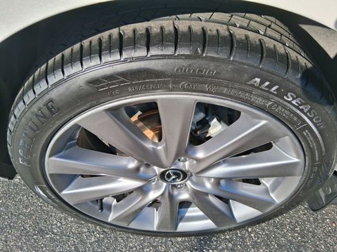 Used 2021 MAZDA MAZDA3 s FWD image 19