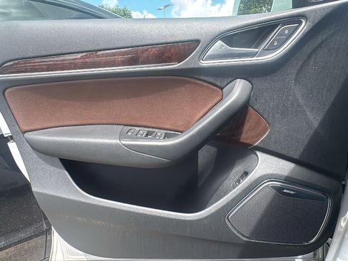 Used 2018 Audi Q3 2.0T Premium Plus FWD image 14