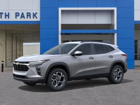 New 2026 Chevrolet Trax LT w/ LT Convenience Package image 2