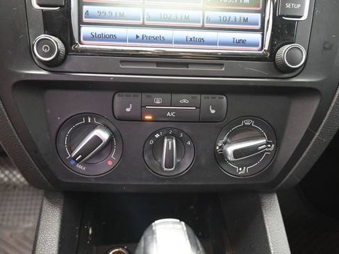 Used 2015 Volkswagen Jetta TDI SE FWD image 18