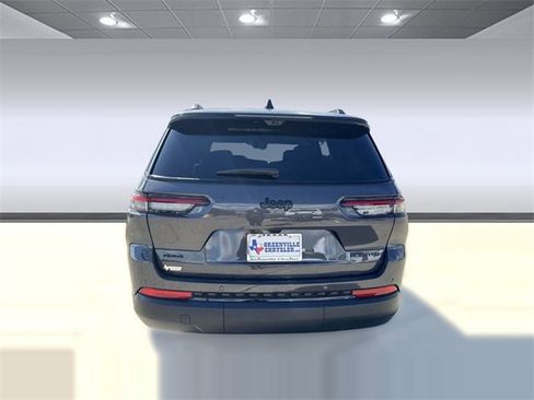 New 2025 Jeep Grand Cherokee L Limited w/ Luxury Tech Group II image 9