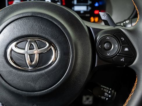 Used 2023 Toyota GR86 10th Anniversary SE image 10