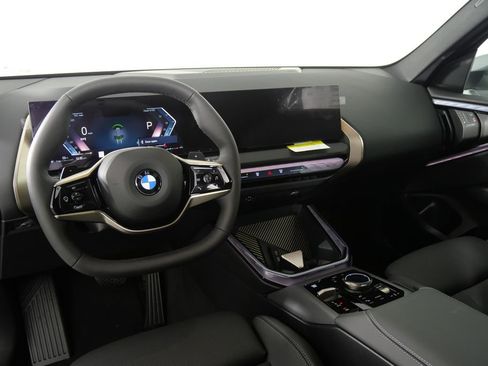 Certified 2025 BMW X3 xDrive30i w/ Convenience Package image 16