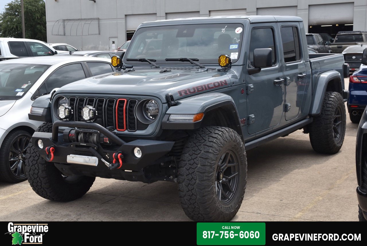 Used 2025 Jeep Gladiator Rubicon w/ Convenience Group AWD/4WD image 1