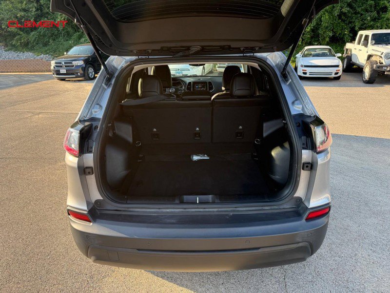 Used 2021 Jeep Cherokee Latitude Plus AWD/4WD image 4
