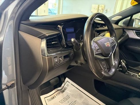 Used 2020 Cadillac XT5 Premium Luxury AWD/4WD image 22