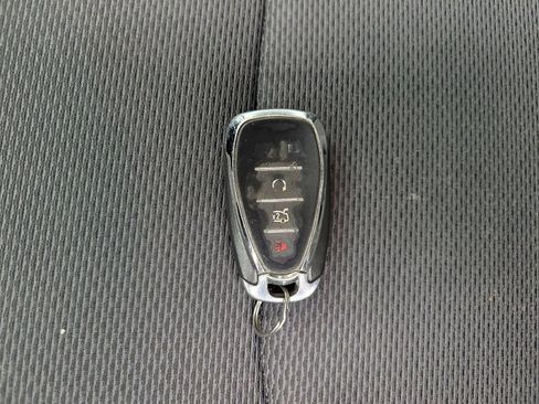 Used 2019 Chevrolet Cruze LT w/ Sun And Sound Package FWD image 32