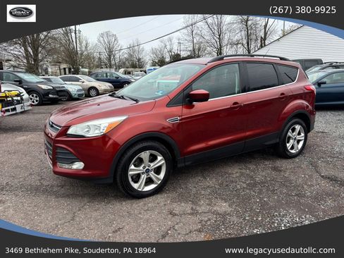 Used 2014 Ford Escape SE w/ Equipment Group 201A image 2