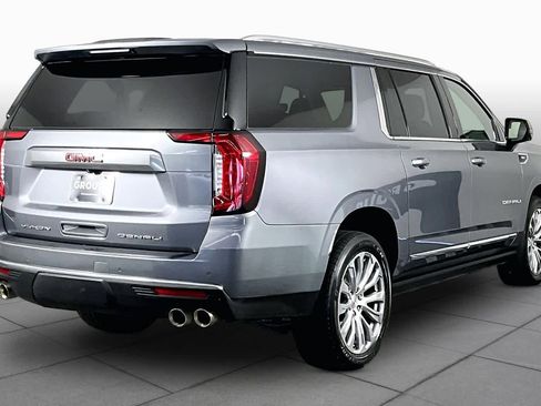 Used 2022 GMC Yukon XL Denali RWD image 13