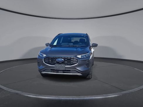 Certified 2025 Ford Escape ST-Line image 3