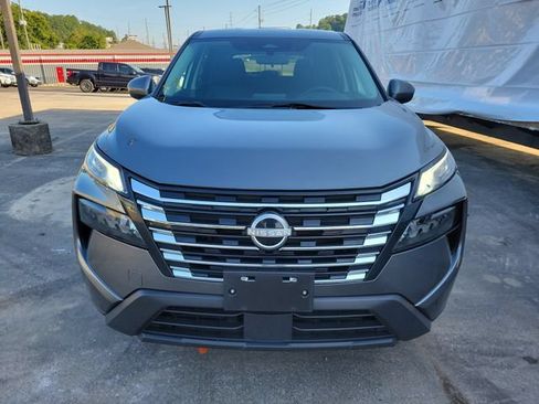 Used 2024 Nissan Rogue SV AWD/4WD image 2