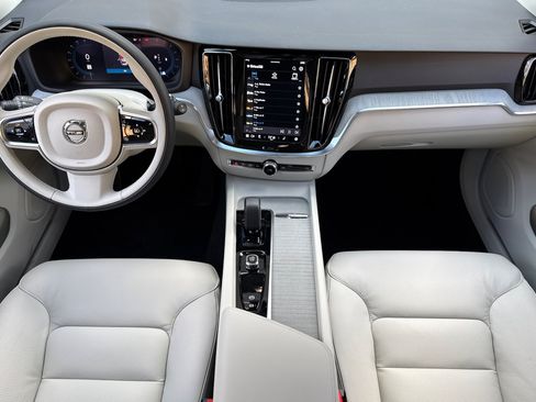 New 2025 Volvo V60 B5 Cross Country Plus w/ Protection Package Premier AWD/4WD image 10
