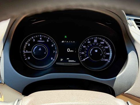 Used 2016 Hyundai Azera Limited FWD image 17