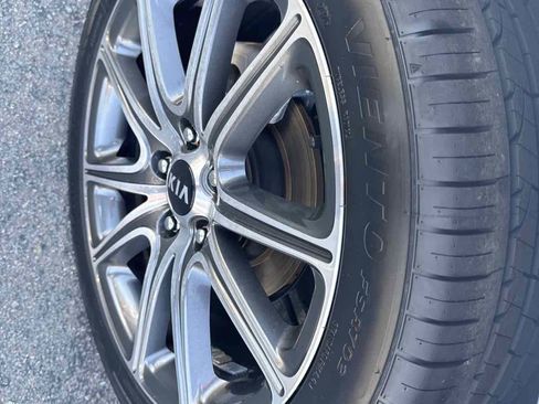 Used 2019 Kia Soul ! FWD image 16