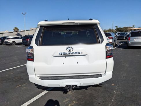 Used 2024 Toyota 4Runner SR5 image 9