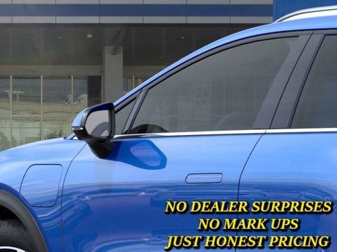 New 2026 Chevrolet Equinox EV LT w/ LPO, All-Weather Mat Package image 12