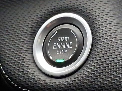 Used 2025 Chevrolet Equinox LT w/ Convenience Package II image 23