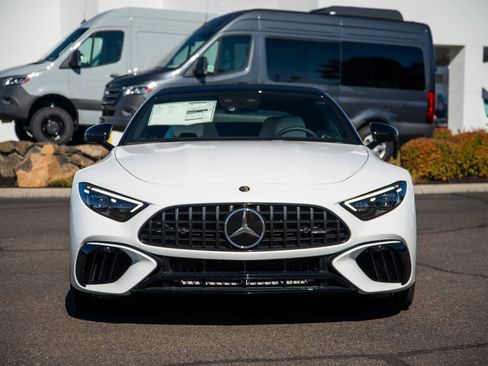 New 2026 Mercedes-Benz SL 63 AMG 4MATIC image 2