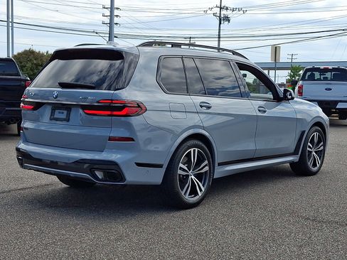 Used 2025 BMW X7 xDrive40i w/ M Sport Package AWD/4WD image 11
